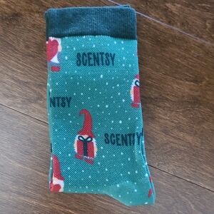 Scentsy Green Holiday Gnome Socks NEW